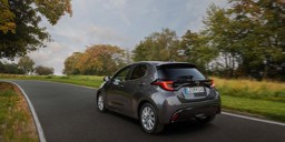 Mazda2 Hybrid 7